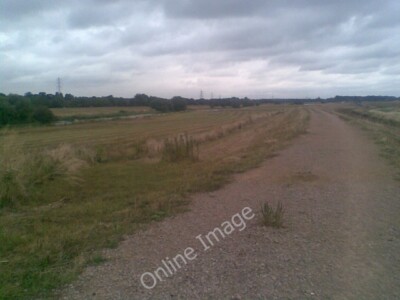 Foto 6x4 Nene Way Northampton\/SP7561 Auf einem künstlichen Deich der Rive c2010