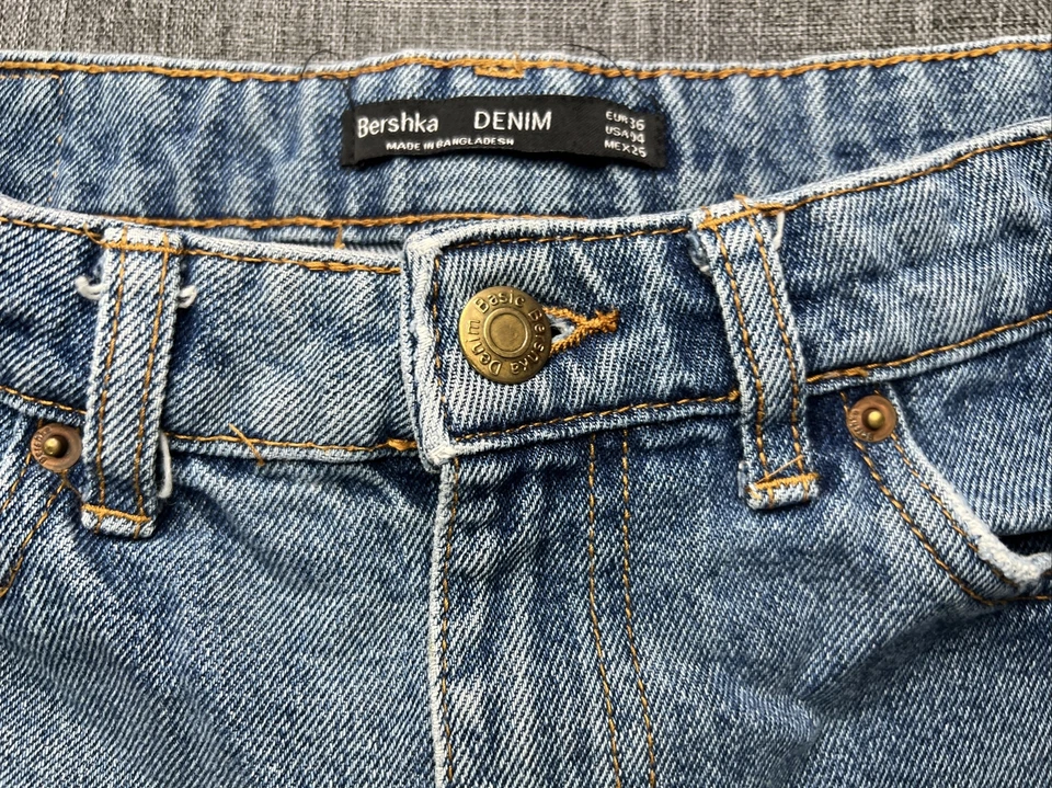 Pantalones Cortos Bershka Adulto Mujer Talla 04 Pantalones Cortos Denim Deshilachados Mamá Tiro Alto Cortes Foto 2 de 4
