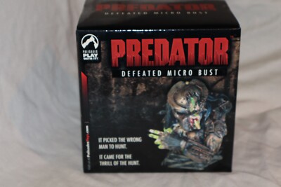 PREDATOR DEFEATED MICRO BUST STATUE 4
