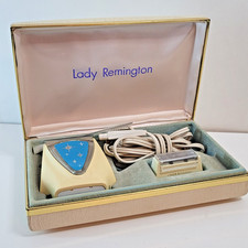 Vintage Lady Remington Electric Shaver w/ Case  Underarm Head