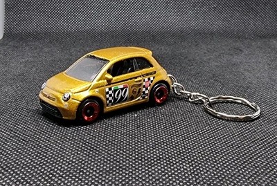 Diecast Fiat 500e Modell Spielzeugauto Schlüsselanhänger Keychain