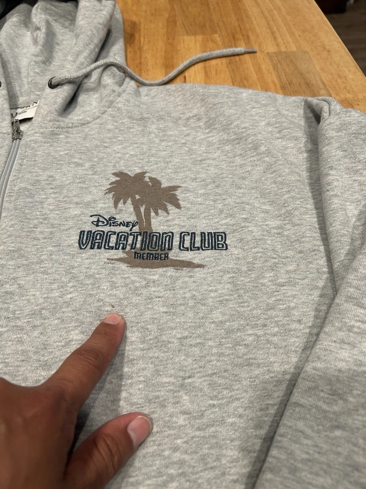 Disney Aulani Vacation Club Sudadera con Capucha Adulto Unisex Grande Hawaii Cremallera Completa Gris Raro Foto 3 de 4