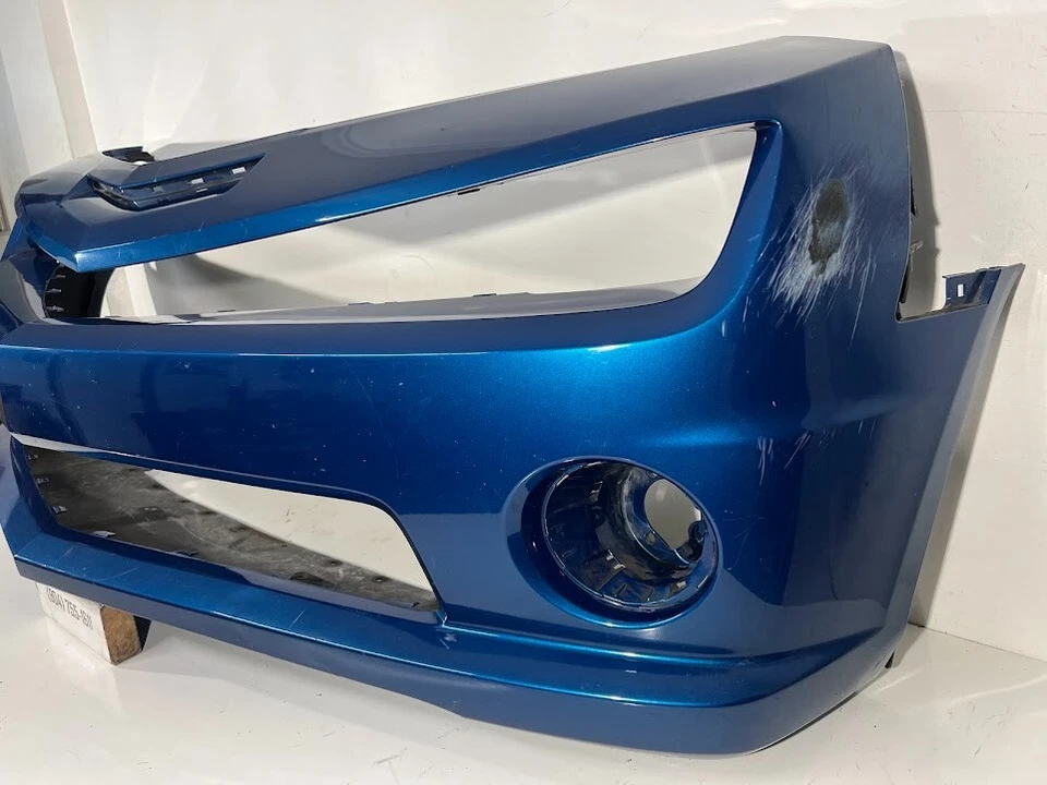 2010-2013 Chevrolet Camaro SS Front Bumper Cover OEM Foto 2 de 4