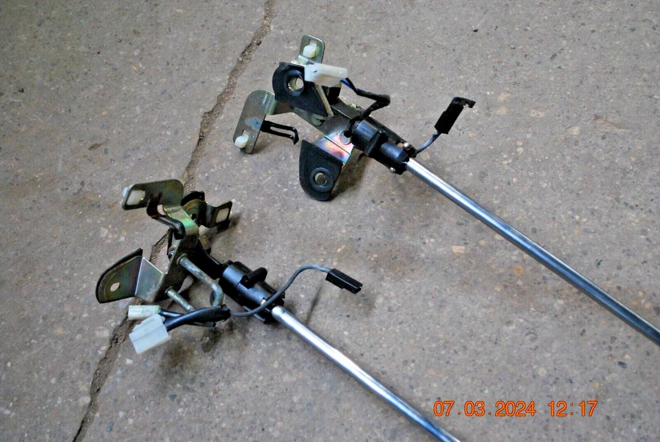 MITSUBISHI STARIION / CHRYSLER CONQUEST = SOPORTES DE ELEVACIÓN HATCHBACK. Foto 2 de 4