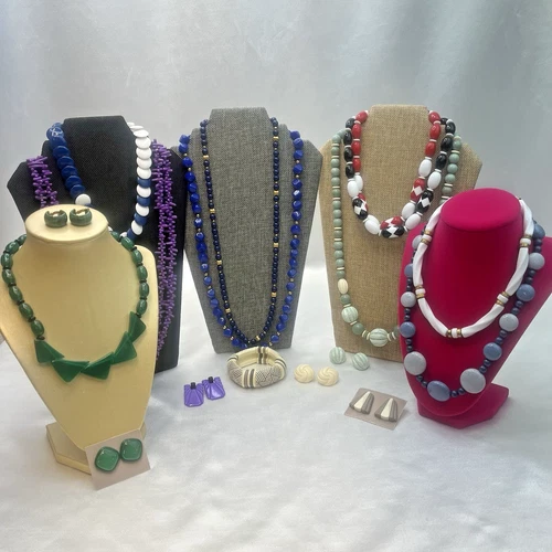 Vtg Costume Jewelry Most R Avon Choker Necklaces Earrings Bangle Mix Lot 17 Pcs