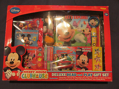 Disney Mickey Mouse Clubhouse Deluxe Playset + cars & characters