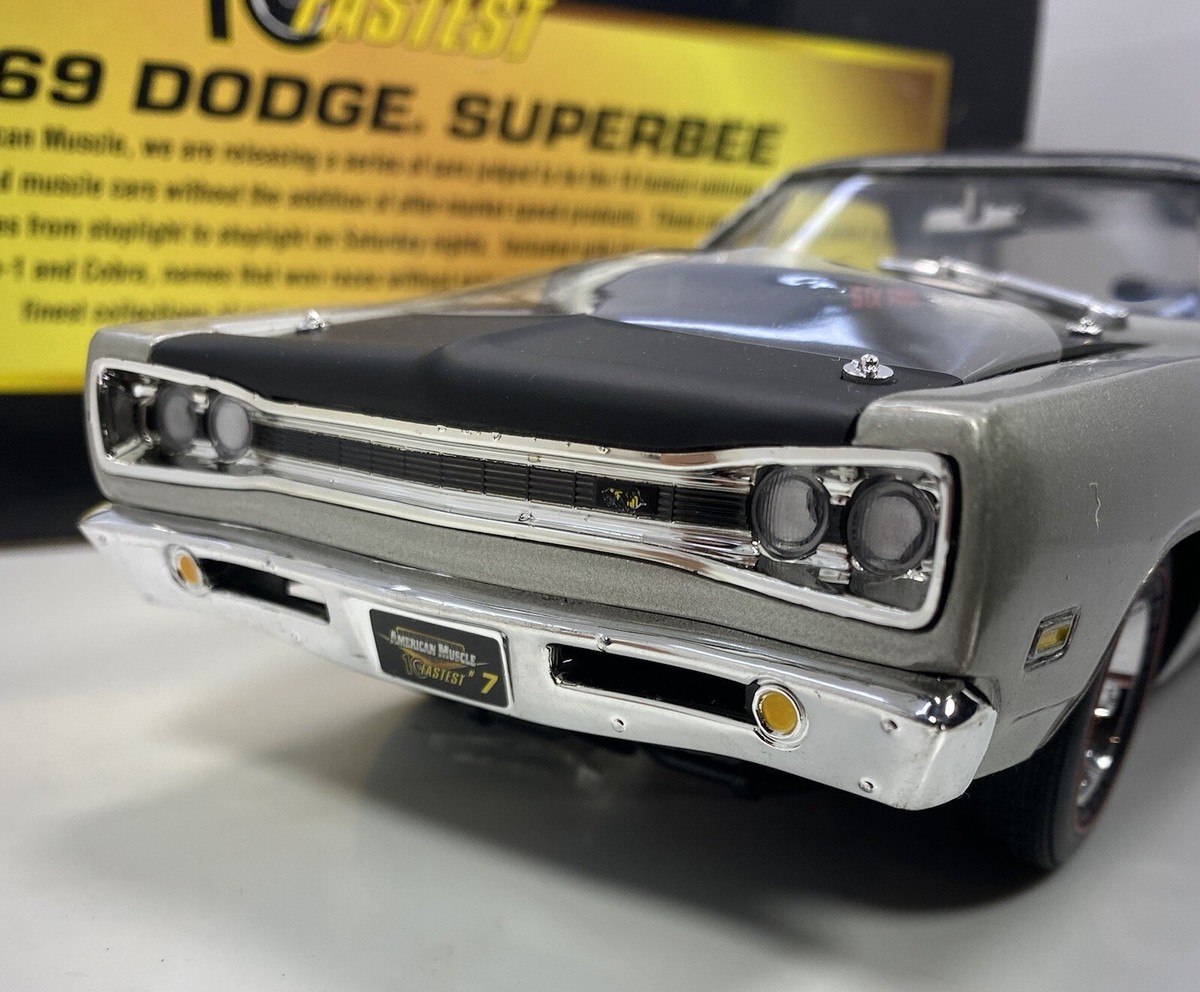 American Muscle 1/18 Scale 1969 DODGE SUPERBEE”Special