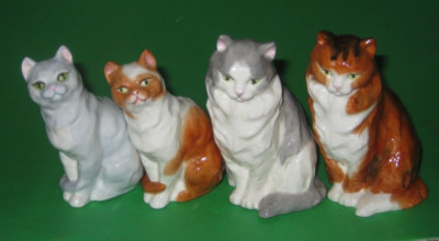 Vintage Royal Worcester lang- oder kurzhaarige Katze von Freda Doughty (Ihre Wahl)