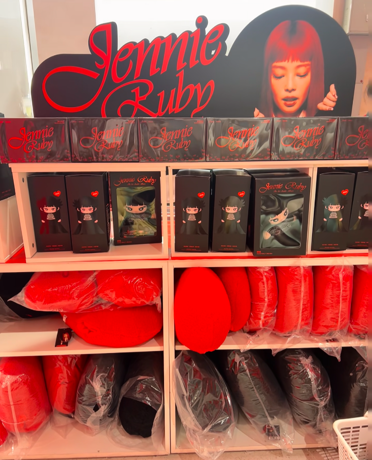 Jennie x MINISO Official Pop-Up MD | eBay