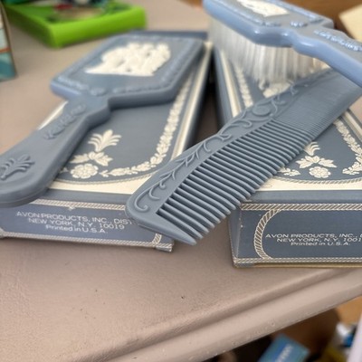 VINTAGE Avon AVONSHIRE BLUE Mirror, Hair Brush & Comb Vanity Set
