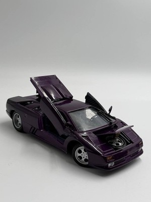 Maisto Lamborghini Diablo 1:18 Scale Diecast Model Purple w Opening Parts