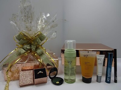 No7 Star Beauty Skincare & Make Up Collection Geschenkset, Gratis Kristallring