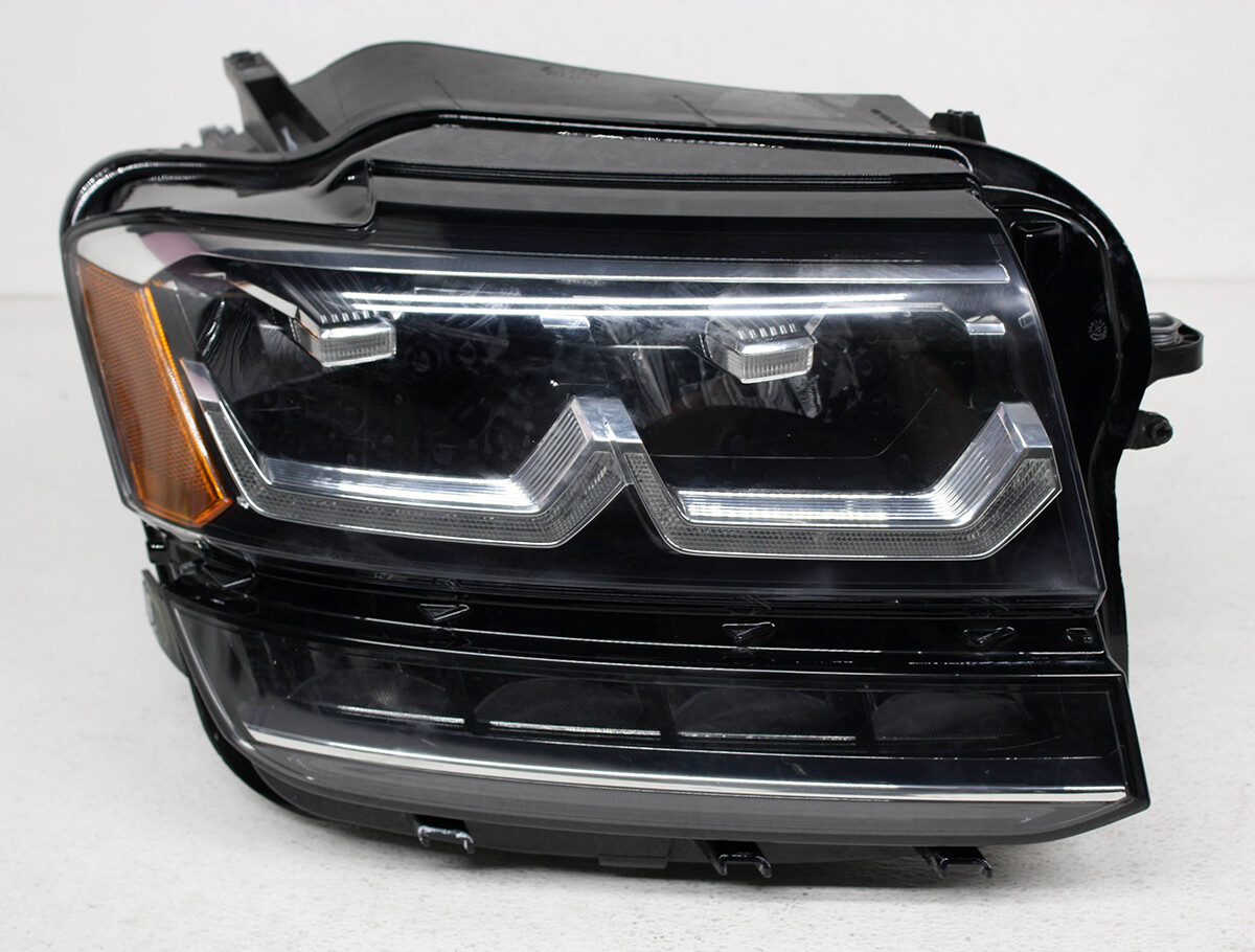 OEM Right Passenger Side LED Headlamp For Volkswagen Atlas 3CN-941 
