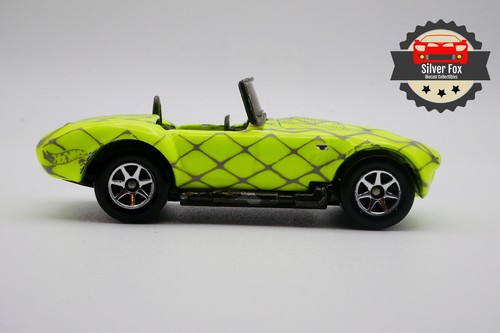 1962-67 SHELBY COBRA VERDE SCALA 1:64 PRESSOFUSO DIORAMA MODELLINO AUTO DA COLLEZIONE - Foto 6 di 10