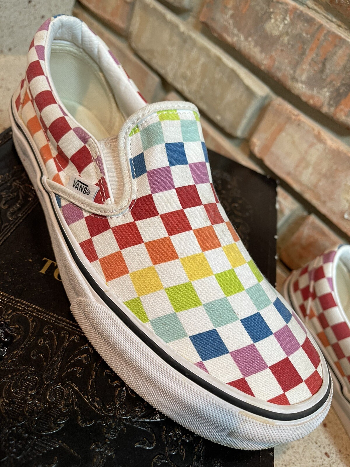 VANS Unisex Slipon Checkerboard Pride Rainbow Skateb… Gem