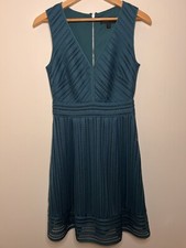 J.CREW Cocktail Dress Size 0 Emerald Green Eyelet & V-Neck Design Worn Once Sale