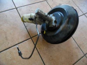 Alfa Romeo 147 Hauptbremszylinder Bremskraftverstärker 46833675