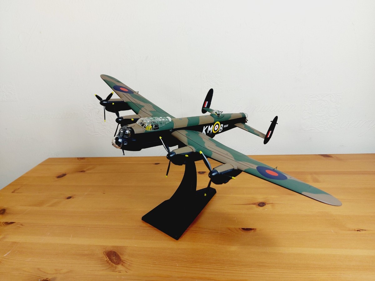 Corgi 1/72 Avro Lancaster B.III - Opération Catéchisme 1944 - Diecast