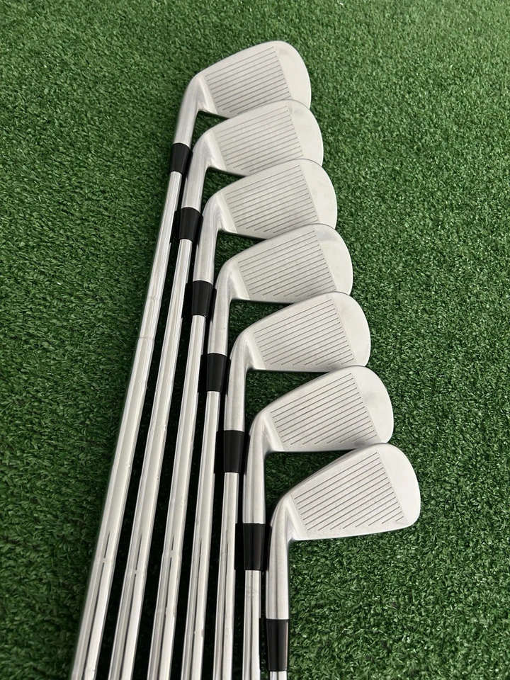 Cobra King Tour ‘23 Forged Iron Set 4-P / Dynamic Gold 105 Extra Stiff +1/2” - Image 4 of 4