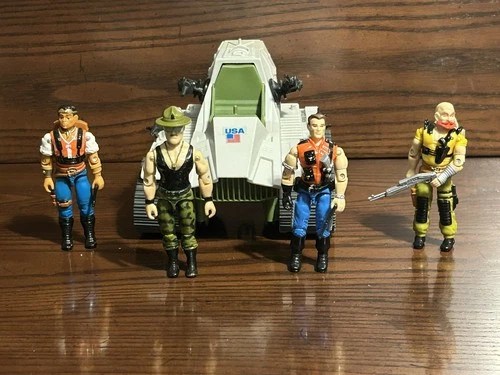 G.I.Joe SGT Slaughter TRIPLE T TANK W/ RED DOG MERCER & TAURUS 1986 VINTAGE
