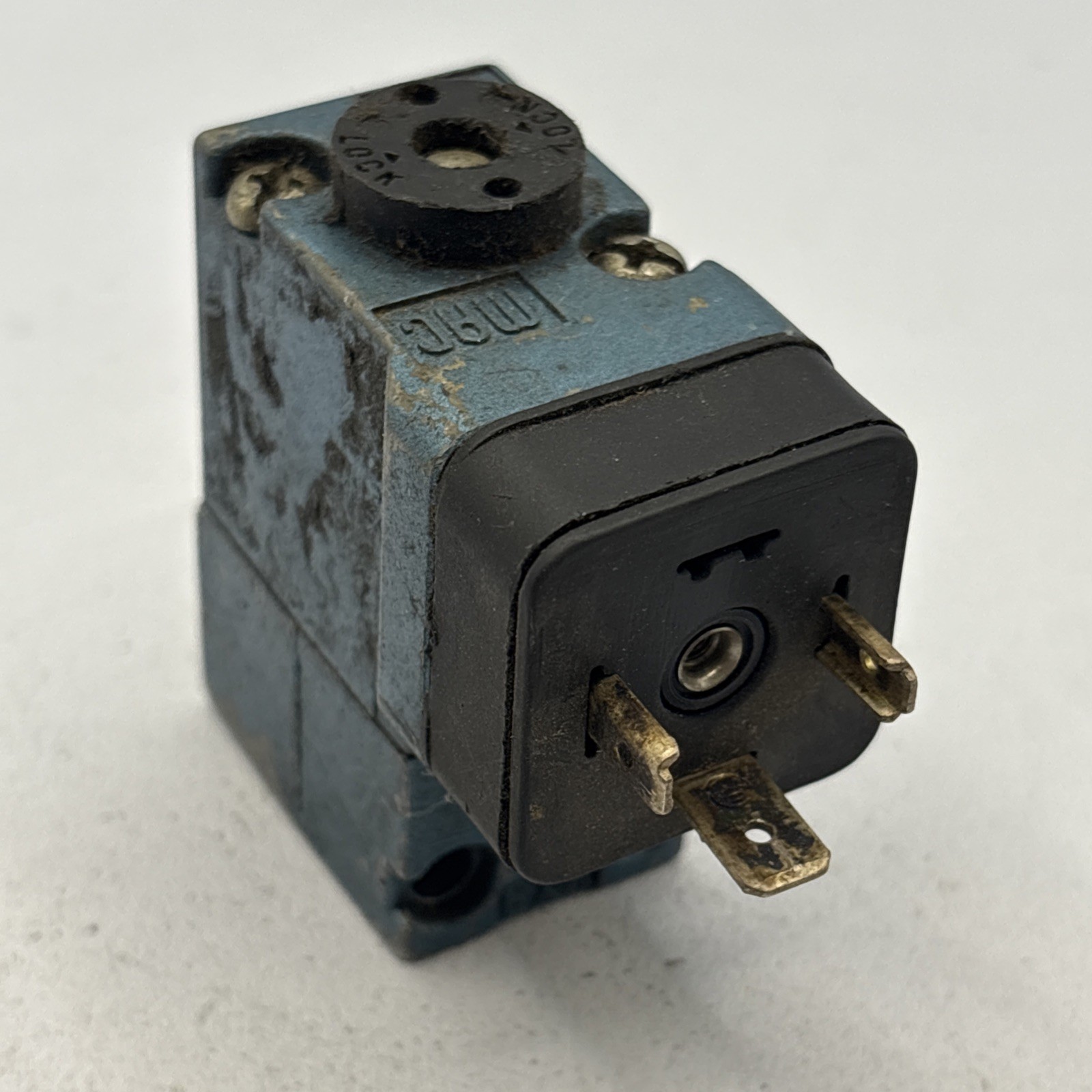 MAC EXH Solenoid Valve