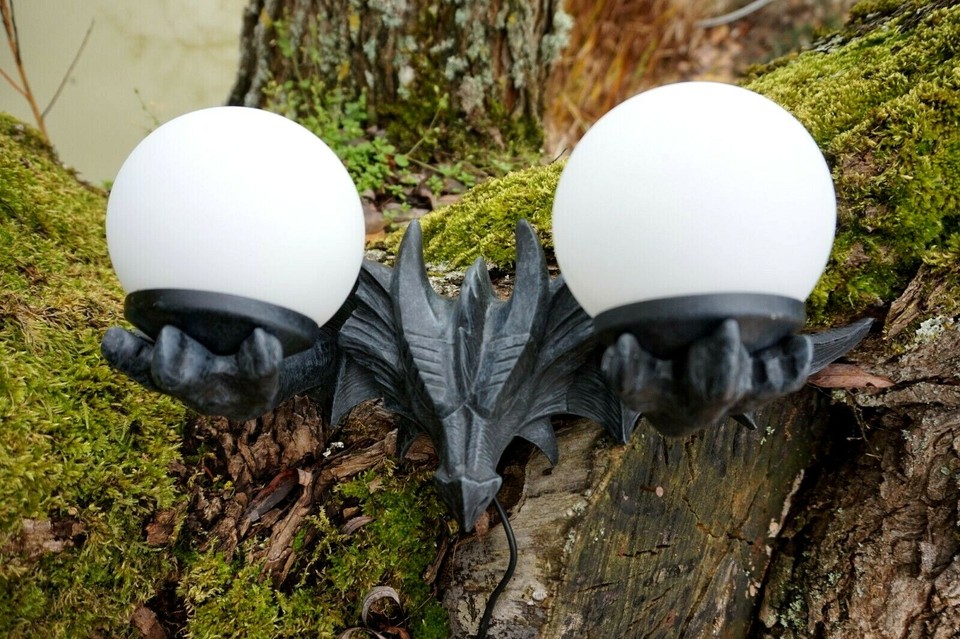 812.1515 LUSTRE LUMINAIRE LAMPE APPLIQUE 2 GLOBES DRAGON HEROIC FANTASY 40CM