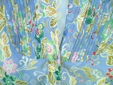 MADISON STUDIO PINTUCK BIB YOKE FLORAL M CHAMBRAY BLUE BUTTON UP SHER BLOUSE WOM