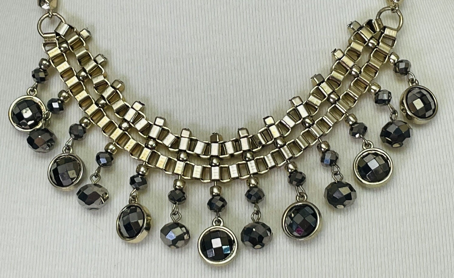 Gorgeous Dangling Style Bib Statement Necklace Fa… - image 2