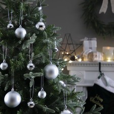 Home Pack of 49 Shatterproof Christmas Tree Baubles Decoration - Silver