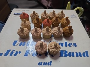 Unknown Brand Of Farm Toy Hay Bale Lot Of 17 Used Made In China 