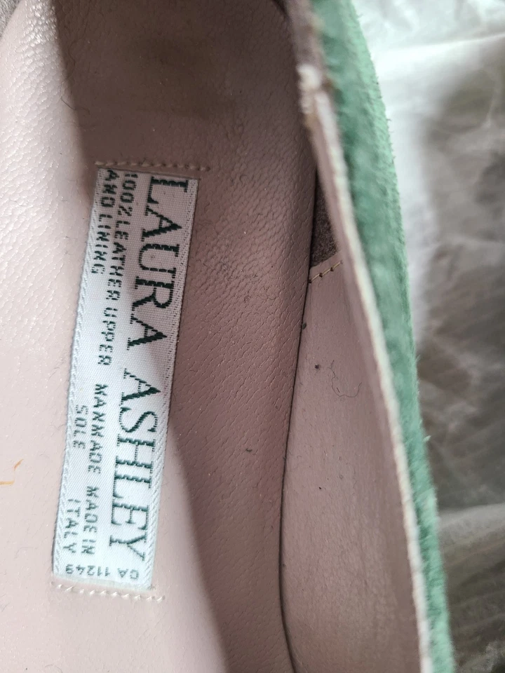 Laura Ashley Pine Green Suede Loafers Women's Sz 7.5/38   Quiet Luxury Italy  - Image 2 of 4