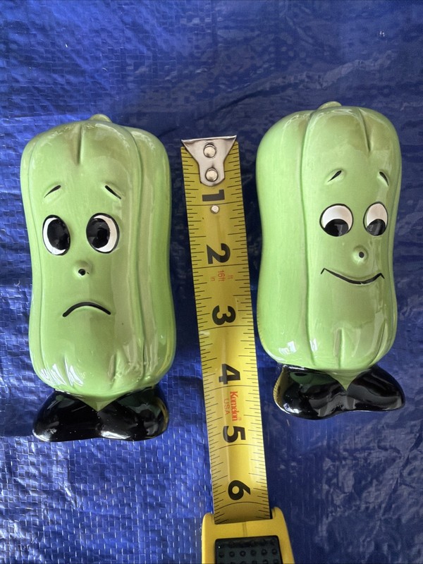 Vintage Anthropomorphic Green Pepper Salt And Pepper Shakers Made in Taiwan