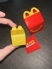 NWT Lil McDonald  s Mini Gold Happy Meal Toy