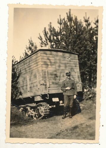 Photo - Technology Unusual Chain Vehicle - WW2 - Picture 1 of 2
