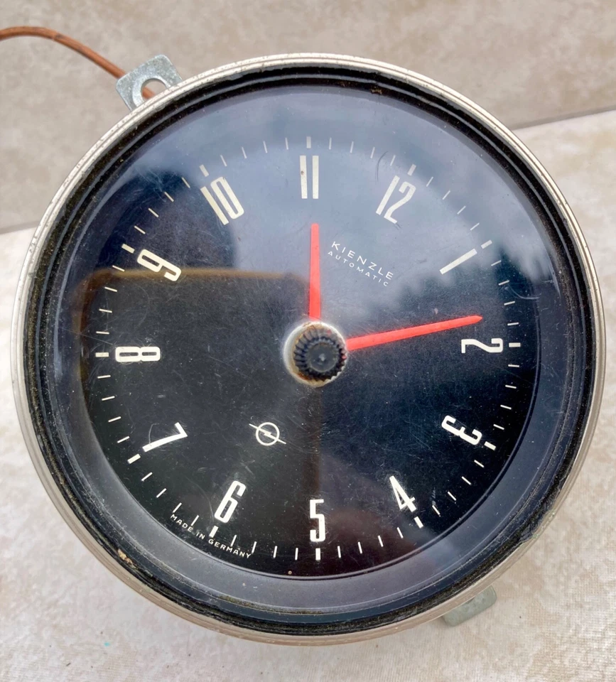 pendule HORLOGE DE TABLEAU DE BORD AUTOMATIQUE KIENZLE 1967 1968 1969 1970 Opel - Photo 4/4