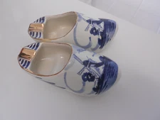 DELFTS BLAUW HAND PAINTED CLOG ASHTRAYS (2) 5" LENGHT