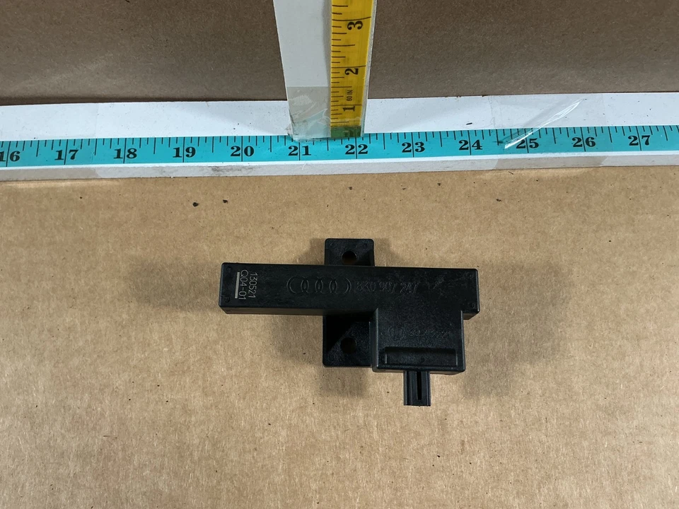 Módulo de antena de entrada sin llave puerta trasera derecha Audi A7 Quattro 2012-2018 OEM Foto 3 de 4