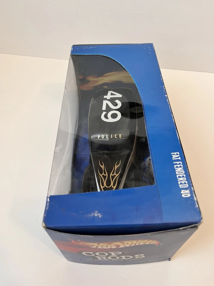 Novo Escala 1:24 Fat Fendered '40 Cop Rods Police Cruiser da Hot Wheels - Imagem 3 de 4