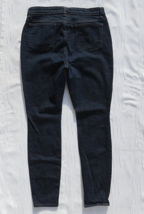 Pantalones de mezclilla orgánicos elásticos oscuros EILEEN FISHER EE. UU. M 10 BOYFRIEND tiro alto COMO NUEVOS Foto 3 de 4