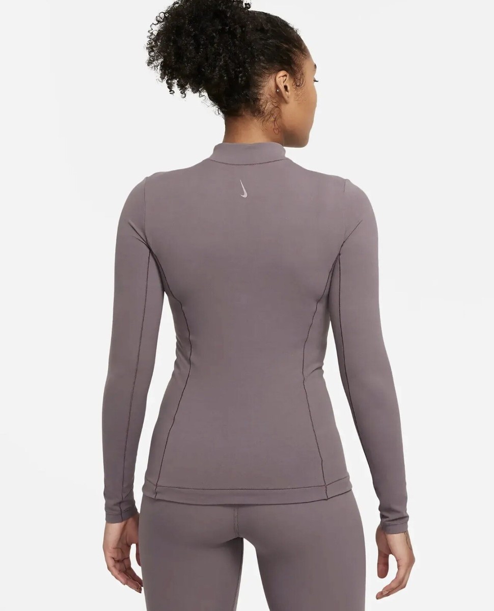 Nike Women's Yoga Luxe Dri-FIT Full-Zip Jacket DD5533-254