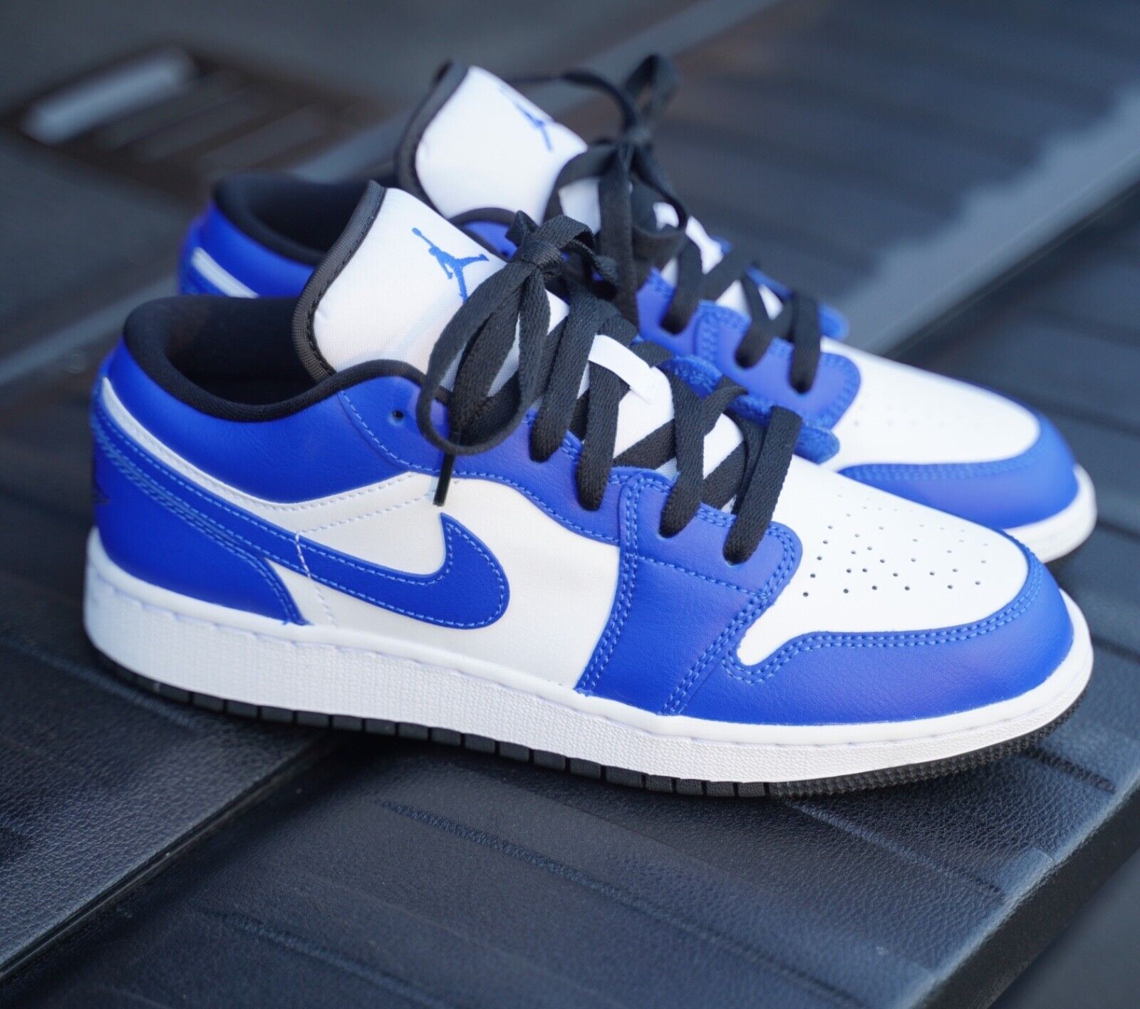 Nike Air Jordan 1 Retro Low Game Royal 553560-124 White Blue Black Size GS