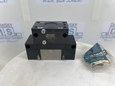 NOWY Chwytak równoległy Summer GP 100 Chwytak pneumatyczny Chwytak centralny 10bar Automa