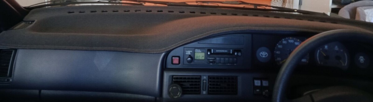 Toyota Corolla 2003 - 2008 Non Slip Velvet Dashboard Cover