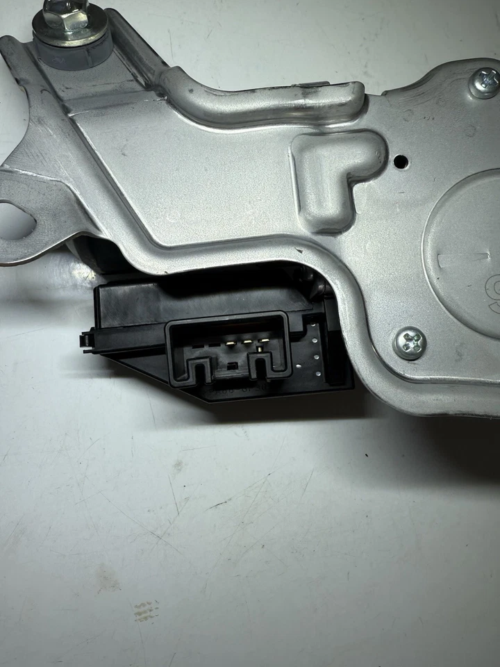 2023-2024 Lexus RX350 Rear Wiper Motor   85130-0E170 - Image 3 of 4