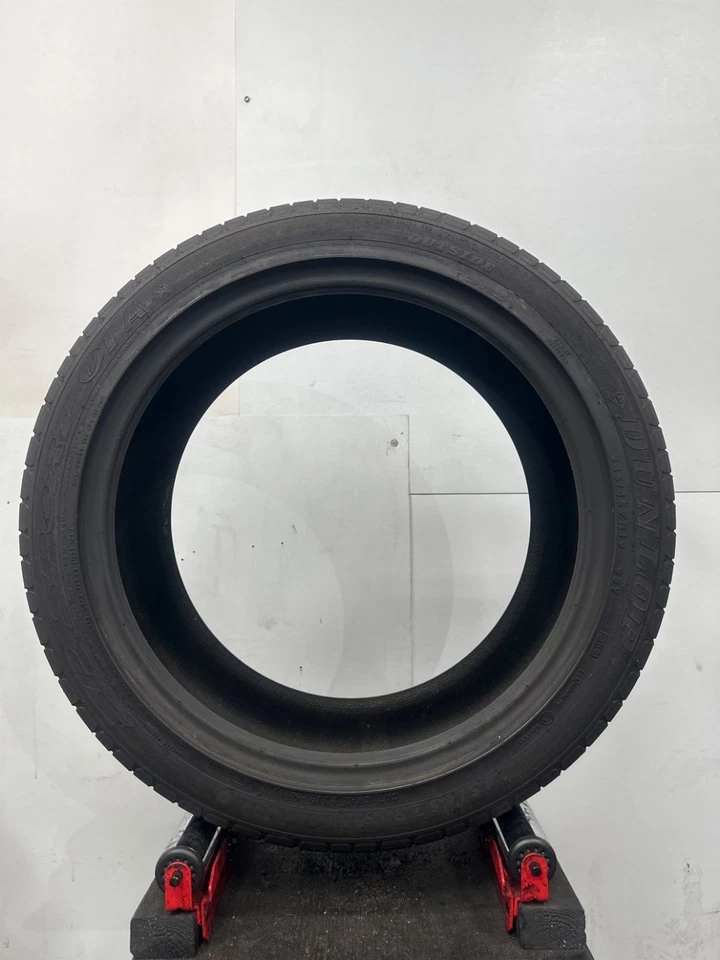 1 Used  Dunlop Sp Sport 01 A P245/45R19 2454519 245/45/19 98 Y - 9/32 - Image 3 of 4