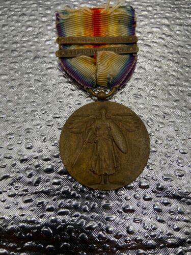 WW1 U.S. Army VICTORY MEDAL.  2 Bars Meuse Argonne, Defensive Sector - Picture 1 of 4