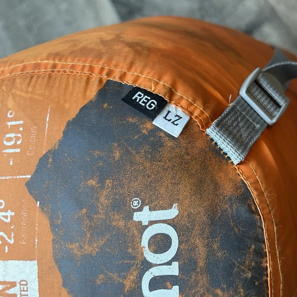 Marmot Trestles Regular 0° F Sleeping Bag Spirafil Synthetic Orange Mummy - Image 4 of 4