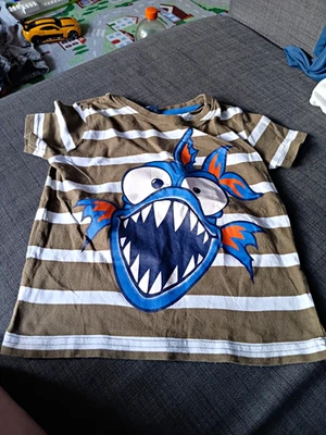Kik Jungen Kurzarm T-Shirt gestreift Monster Print Braun/Weiß Gr. 98 - Bild 1 von 3