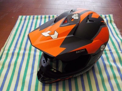 OFF ROAD HELMET SIZE M SUPER LIGHT.