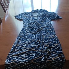 Karen Kane XS Blue White Brown Geometric T-Shirt Dress V-Neck Stretch Knee